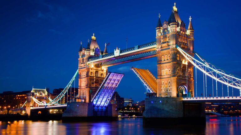 Una gita fuoriporta a Londra: alla scoperta del Natale tra Hyde Park, Covent Garden e atmosfere da fiaba