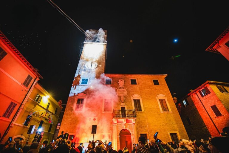 È l’unica, vera Befana! Dal 4 al 6 gennaio 2024 torna la Festa Nazionale ad Urbania