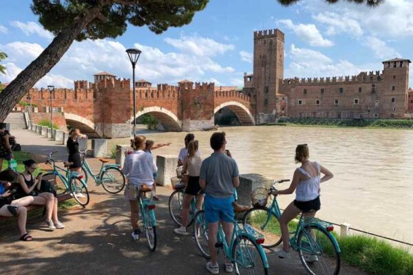 Quali sono le cinque migliori città italiane da scoprire in sella ad una bicicletta?