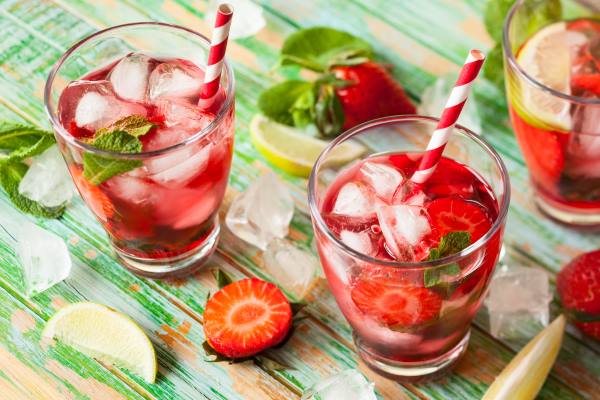 Acque aromatizzate… utili a farci bere di più scoprendo gusti sempre nuovi!