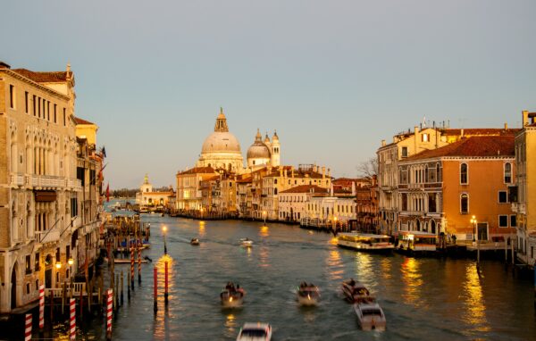 E’ imminente il Ponte di Ognissanti: idee per brevi viaggi in Italia e in Europa
