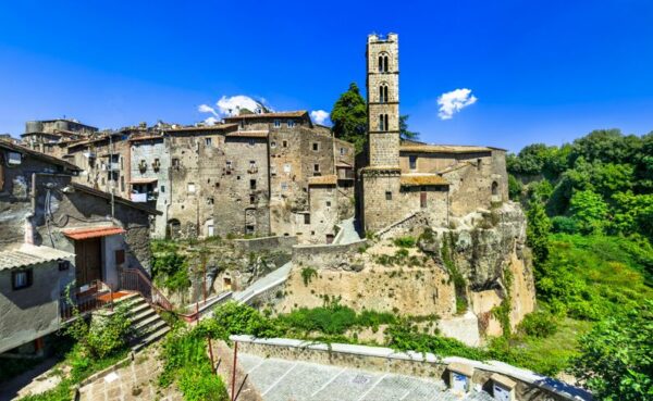 Conoscete il borgo più incantevole d’Italia? E’ nel cuore della Tuscia viterbese