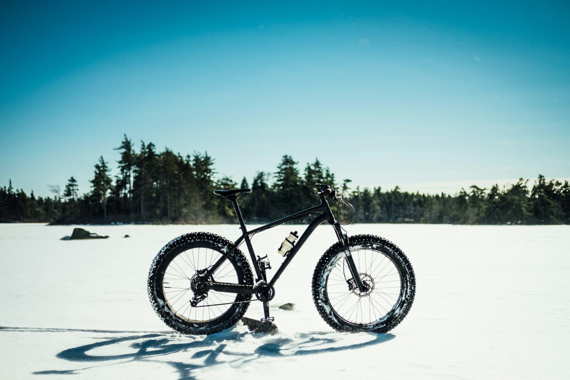 Pedalare in inverno? Attenzione ad indossare o non indossare mai alcuni indumenti