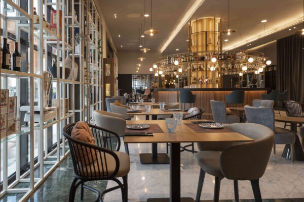 Vicino alle principali attrazioni cittadine, scopriamo l’eleganza dell’hotel NH Málaga