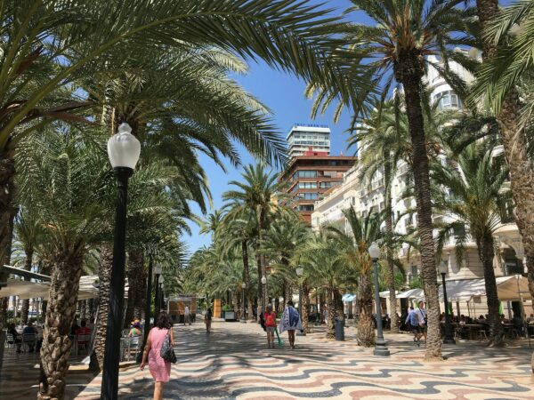 La città spagnola di Alicante è la destinazione ideale della nostra vacanza estiva