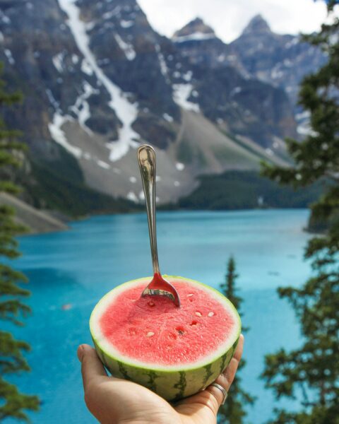 Come combattere il caldo e star bene con il proprio corpo: cosa possiamo mangiare in estate?