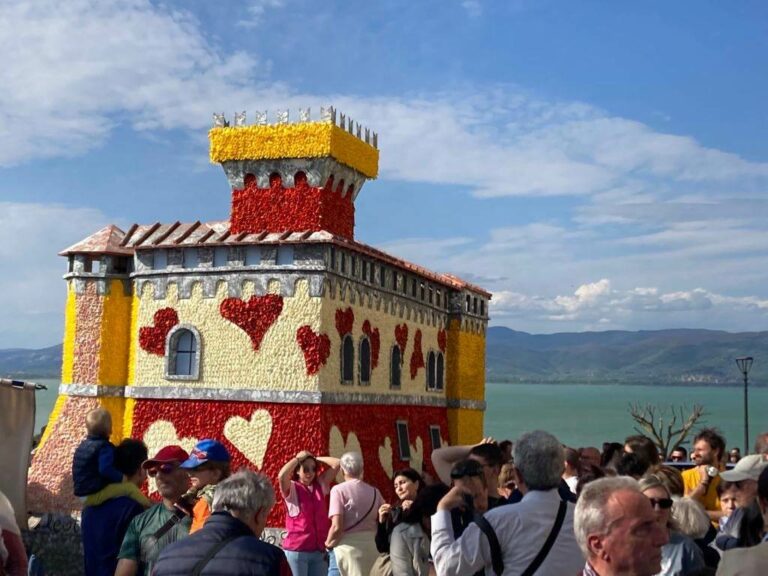 Torna la Festa del Tulipano: il 25, 28 e 30 aprile a Castiglione del Lago in Umbria