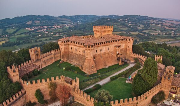 Settembre alla scoperta delle Marche: alcuni luoghi che ti consigliamo di visitare
