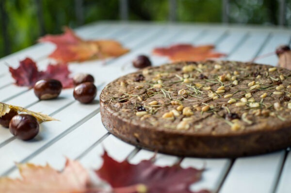 Il Castagnaccio è il dolce dell’autunno: la ricetta tradizionale toscana