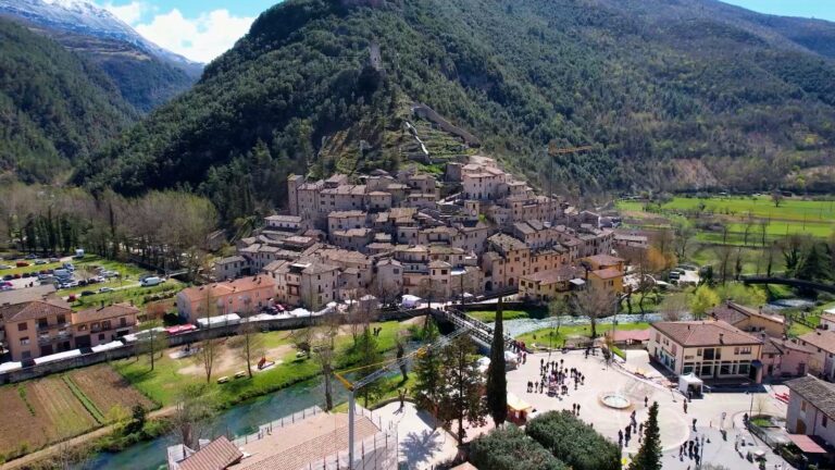 Una gita fuoriporta celebra il “Diamante Nero” della Valnerina a Scheggino!