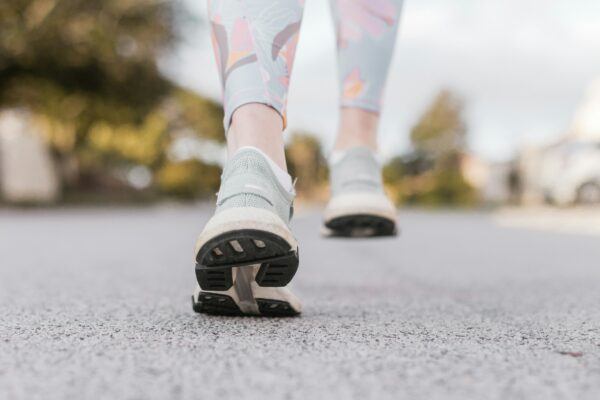 Se per voi la corsa è troppo impegnativa, optate per la camminata sportiva