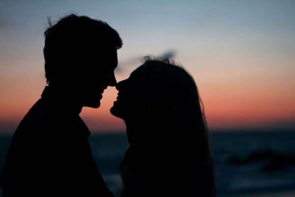 Si celebra ogni anno, il 13 aprile, la Giornata Internazionale del Bacio!