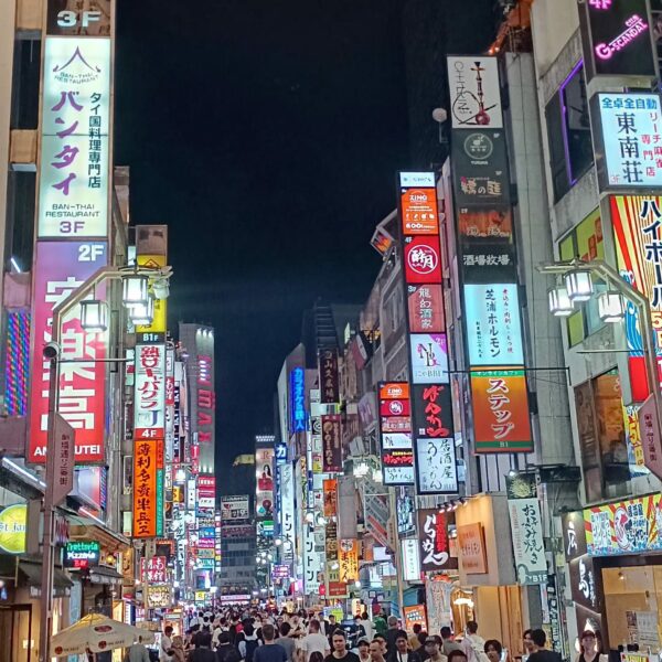 Alla scoperta di Tokyo: martedì 24 settembre, in prima visione, la megalopoli che incanta tra innovazione e cultura