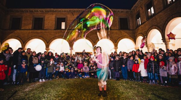 È l’unica, vera Befana! Dal 4 al 6 gennaio 2024 torna la Festa Nazionale ad Urbania
