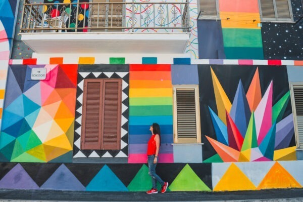 In provincia dell’Aquila c’è Aielli, il borgo dei murales più colorato d’Italia!