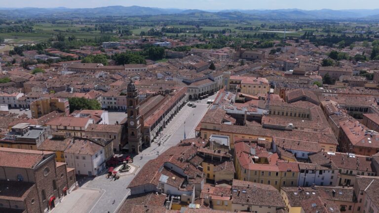 Faenza, un anno dopo l’alluvione: le meraviglie della città su Sky martedì 21 maggio