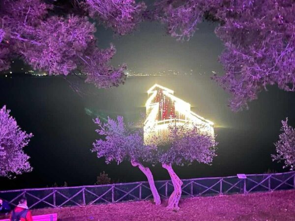 Fino al 6 gennaio 2024 brillano le “Luci sul Trasimeno” a Castiglione del Lago