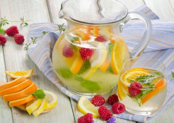 Acque aromatizzate… utili a farci bere di più scoprendo gusti sempre nuovi!