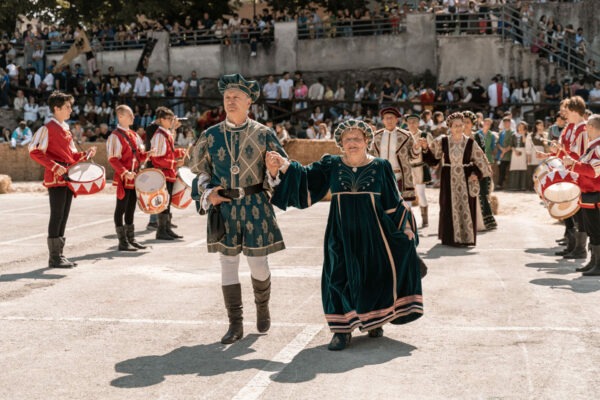 Con il Trionfo del Carnevale, dal 6 al 12 maggio, Fossombrone rivive il Rinascimento marchigiano