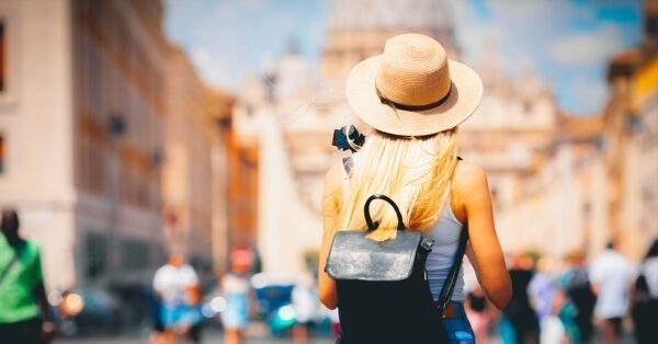 Oggi è la Giornata del turismo: 700 milioni in viaggi solo nei primi 7 mesi del 2023