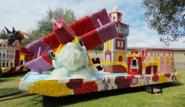 Prima giornata da record, ora si attendono le sfilate del 28 e 30 aprile a Castiglione del Lago per la “Festa del Tulipano”