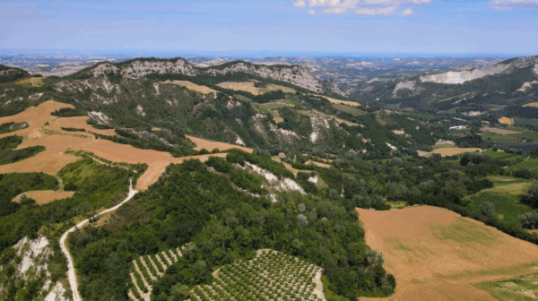 Sei tappe per esplorare la Romagna Faentina: borghi, natura e sapori in prima visione il 29 aprile