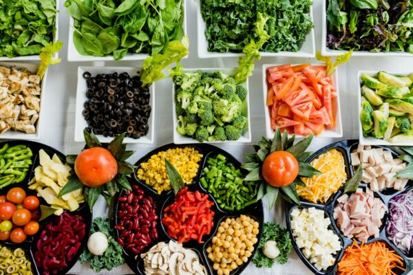 La dieta mediterranea: un “mito” che non seguiamo più e rischia di scomparire