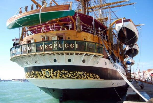 Sogni un giro del Mondo? Puoi farlo a bordo dell’Amerigo Vespucci!