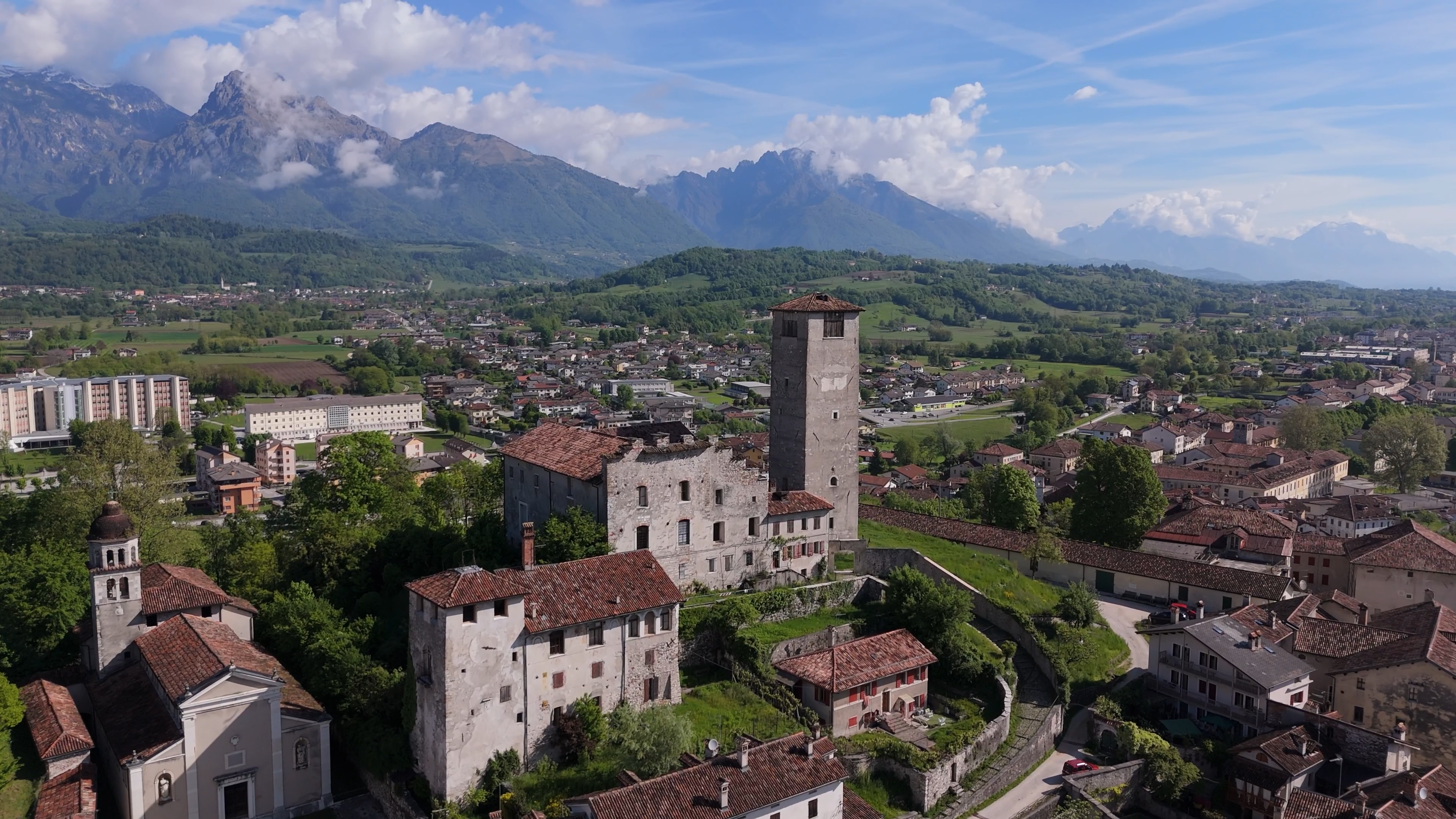 Le suggestioni e le meraviglie del Monte Grappa: martedì 11 giugno in prima visione su Sky