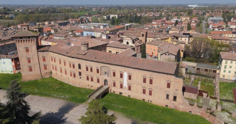 L’Emilia che non ti aspetti: Scandiano tra storia, natura e bike in prima visione il 15 aprile